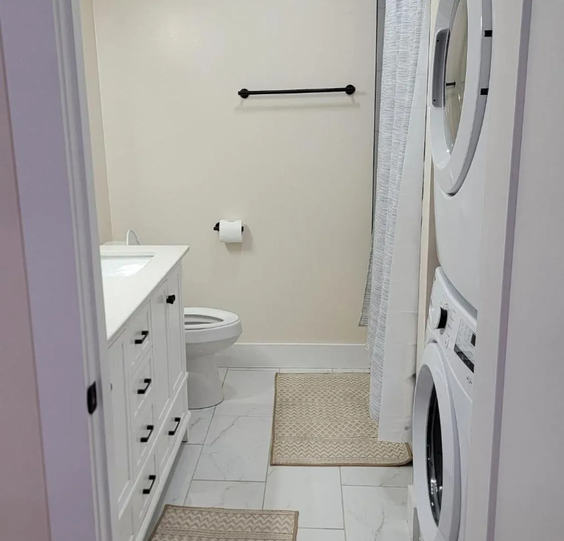 5842 Leslie Ave - Charming, Private, 1 Bedroom 1 Bath Nashville 0*,