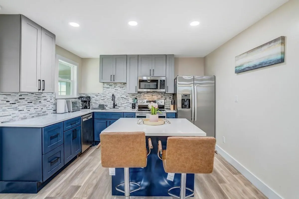 5842 Leslie Ave - Charming, Private, 1 Bedroom 1 Bath Nashville
