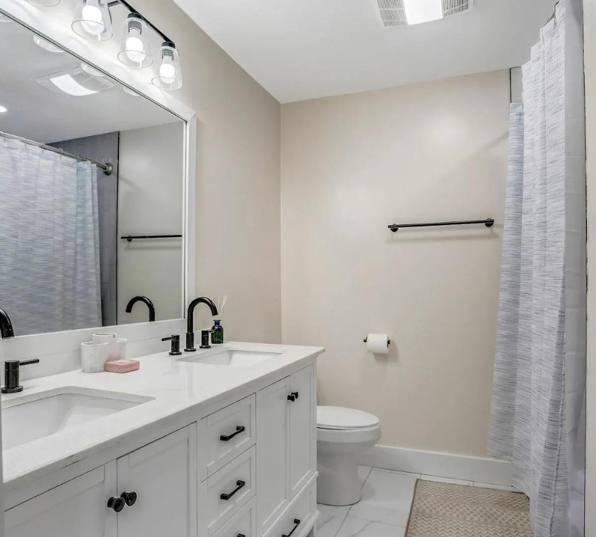 5842 Leslie Ave - Charming, Private, 1 Bedroom 1 Bath Nashville
